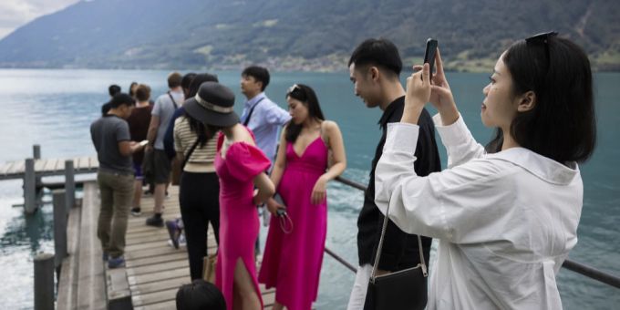 Die Gemeinde Iseltwald BE hat mit zu vielen Touristen aus Korea zu kämpfen. iseltwald be