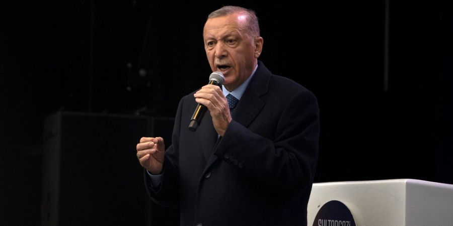 Präsident Recep Tayyip Erdogan (69) hat keine landesweite Wahl verloren, seit seine islamisch-konservative AKP 2002 an die Macht kam.