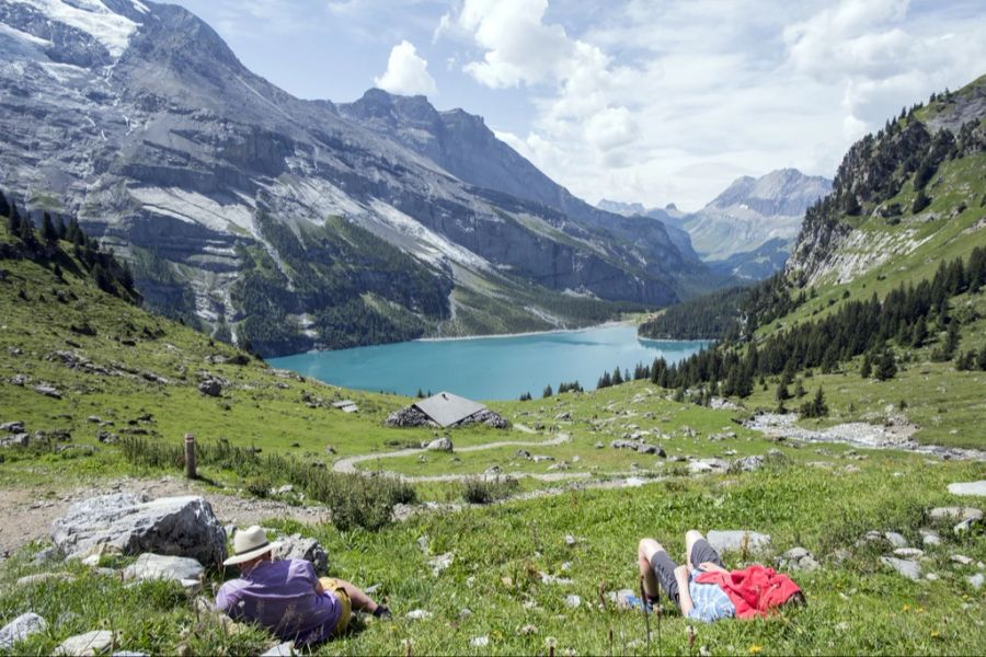 Der Oeschinensee liegt auf 1578 Meter über Meer.