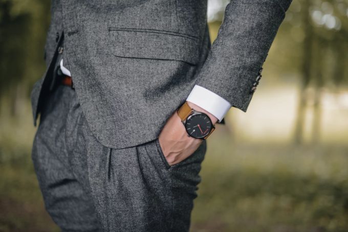«Sugardaddys» bezahlen junge Frauen, um Zeit mit ihnen zu verbringen. Dabei besteht ein Abhängigkeitsverhältnis. (Symbolbild) sugar daddy