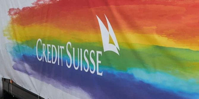 Credit Suisse woke Regenbogen