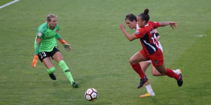Profifussballerinnen: Wie spielen sie eigentlich während ihrer Menstruation? Profifussballerin Menstruation
