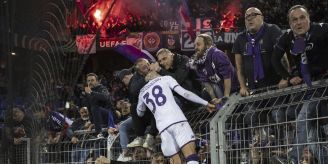 Schwer verletzt - Petarde in der Hand von Fiorentina-Fan explodiert