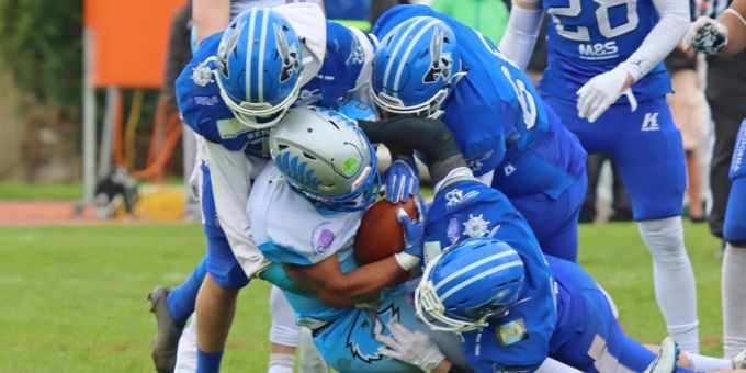 American Football - Zurich Renegades mit knappem Sieg gegen Genf