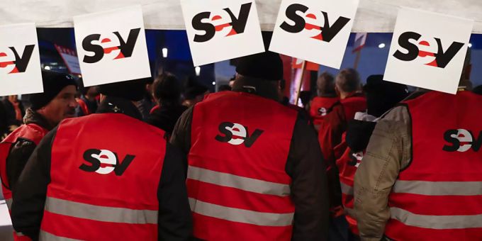 Die Gewerkschaft des Verkehrspersonals SEV fordert eine Ablehnung weiterer Konzessionen. (Archivbild) gewerkschaft sev
