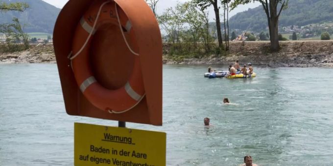 In Muri BE wurde ein toter Mann aus der Aare geborgen. Aare