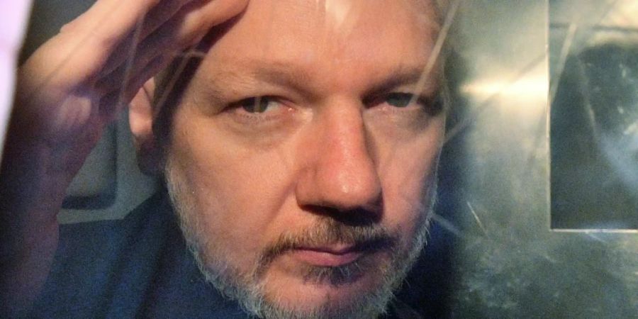 Julian Assange am 1. Mai