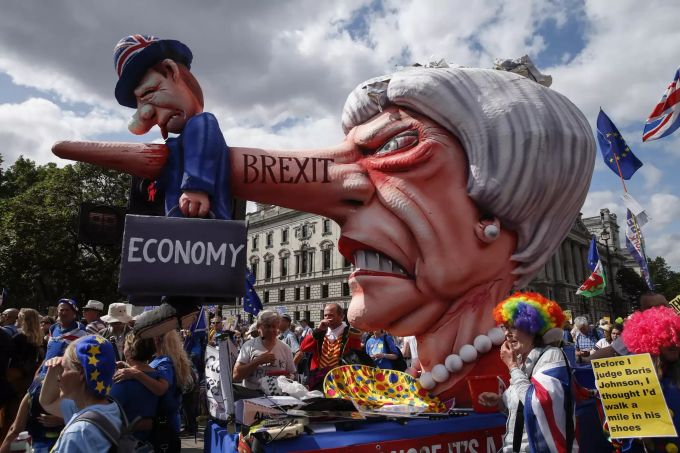 Demonstranten in London: Nein zu Boris Johnson und Ja zu der EU. No to Boris,