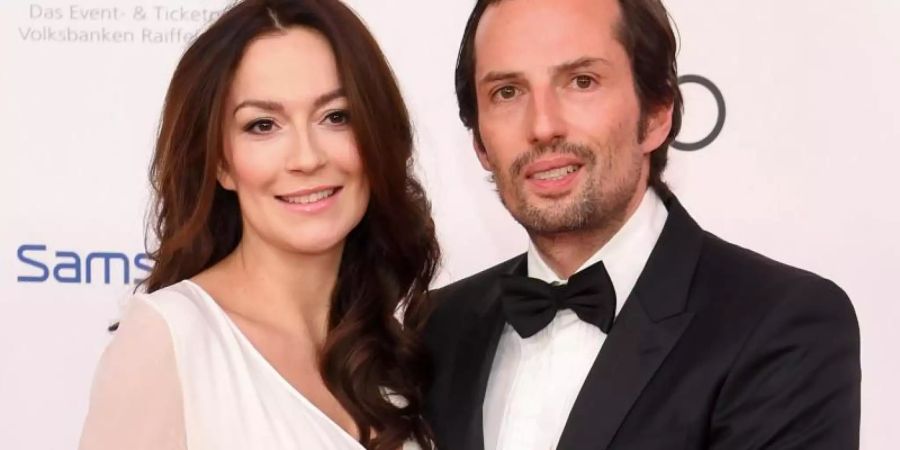 Quirin Berg und Kara Ann Hecker sind seit wenigen Wochen Eltern eines Sohnes. Foto: Tobias Hase