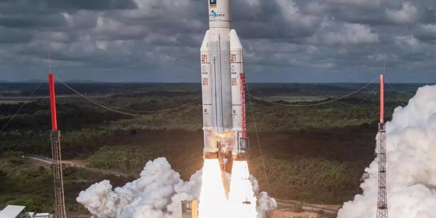 Explosiver Start: Die Ariane 5 absolvierte seit 1996 über 100 Starts. Foto: S. Martin/Arianespace/Archiv