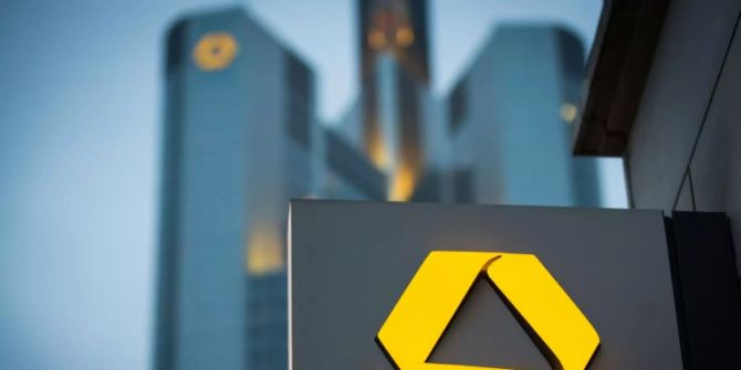 commerzbank fitch ratings