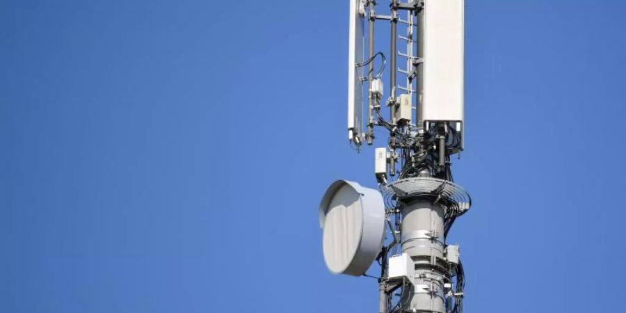 Derzeit läuft die Auktion der 5G-Mobilfunkfrequenzen in Deutschland. Die Gebote der Telekommunikationsunternehmen hatten zuletzt die Schwelle von sechs Milliarden Euro übersprungen. Foto: Patrick Pleul