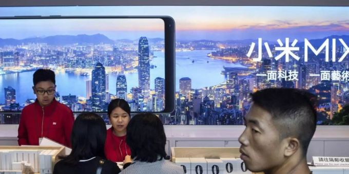Flagshipstore des chinesischen Smartphone-Herstellers Xiaomi in Hongkong. Foto: Miguel Candela/SOPA Images via ZUMA Wire Flagshipstore des chinesischen Smartphone-Herstellers Xiaomi in Hongkong. Foto: Miguel Candela/SOPA Images via ZUMA Wire
