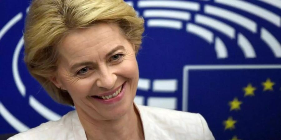 Ursula von der Leyen nach der Bekanntgabe der Wahlergebnisse. Foto: Marijan Murat