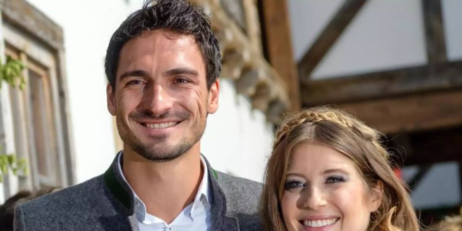 Fussballspieler Mats Hummels hat seine Frau Cathy mit Heimwerker-Qualitäten überrascht. Foto: Matthias Balk/dpa