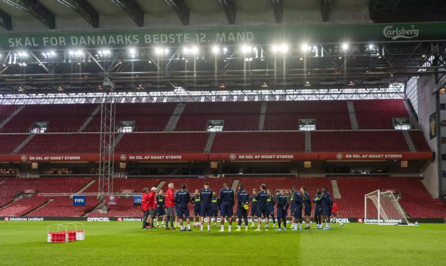 Und auch im Telia Parken von Kopenhagen findet neben drei Gruppenspielen ein Achtelfinal statt.