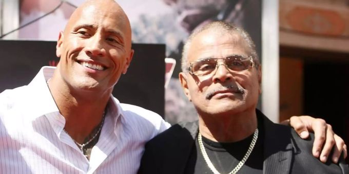 Ein Bild aus glücklicheren Tagen: Dwayne «The Rock» Johnson mit seinem verstorbenen Vater. Dwayne Johnson Rocky Johnson