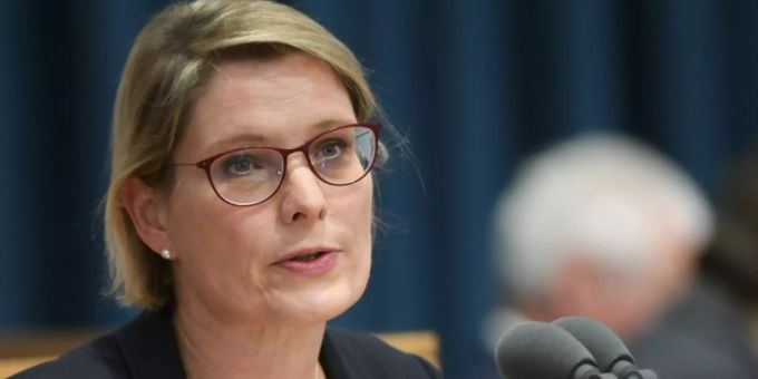 Justizministerin Stefanie Hubig zeigt Besorgnis über mutmassliche russische Sabotagepläne mit Sprengsätzen. (Archivbild) Stefanie Hubig