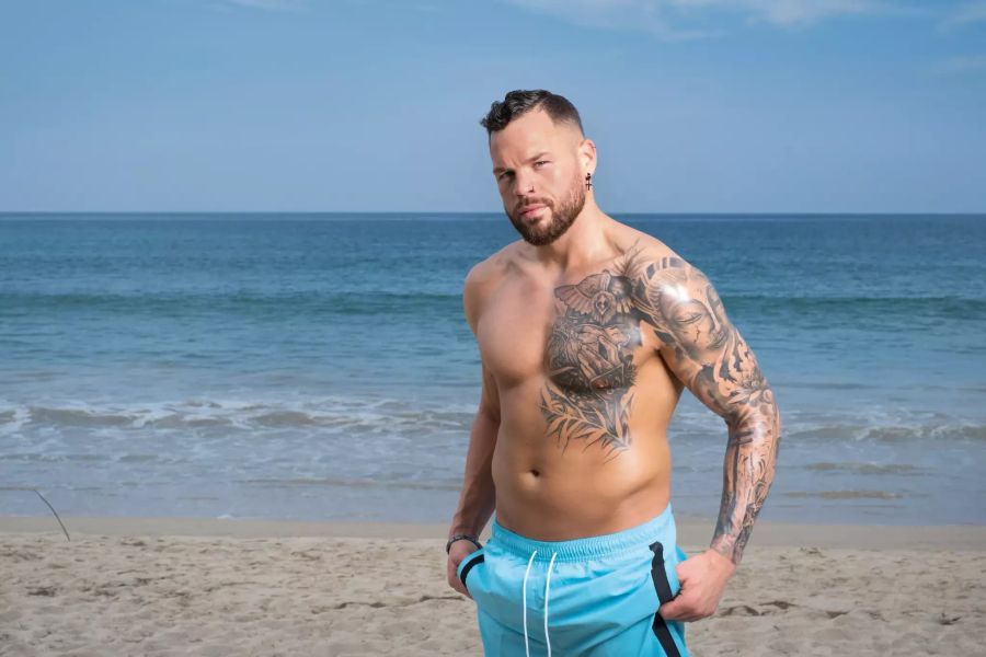 Bachelorette 2020: Jamy (31) aus Hamburg ist Personalvermittler.