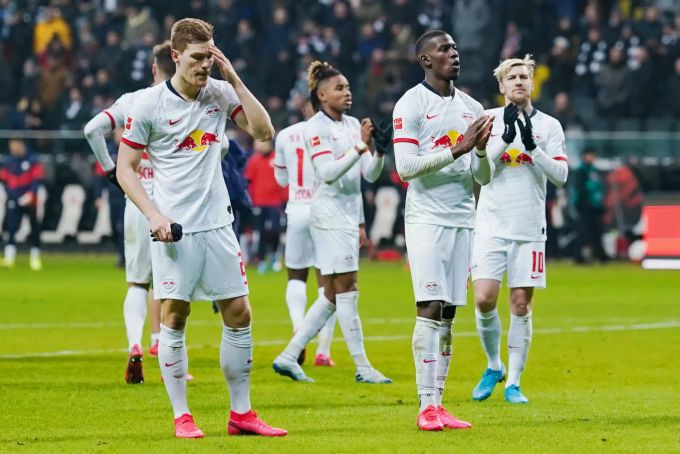 Enttäuschte Gesichter: RB Leipzig zieht gegen Eintracht Frankfurt den Kürzeren. Eintracht Frankfurt