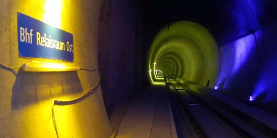 züge lötschberg basistunnel