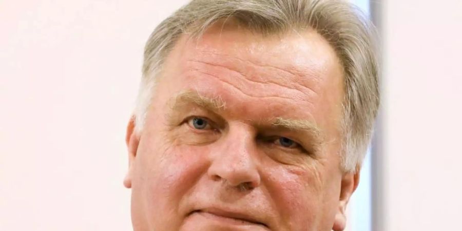Günther Krause gibt Entwarnung. Foto: Bernd Wüstneck/dpa-Zentralbild/dpa