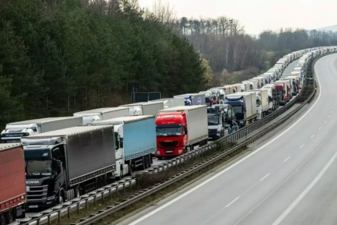 Lkw-Stau