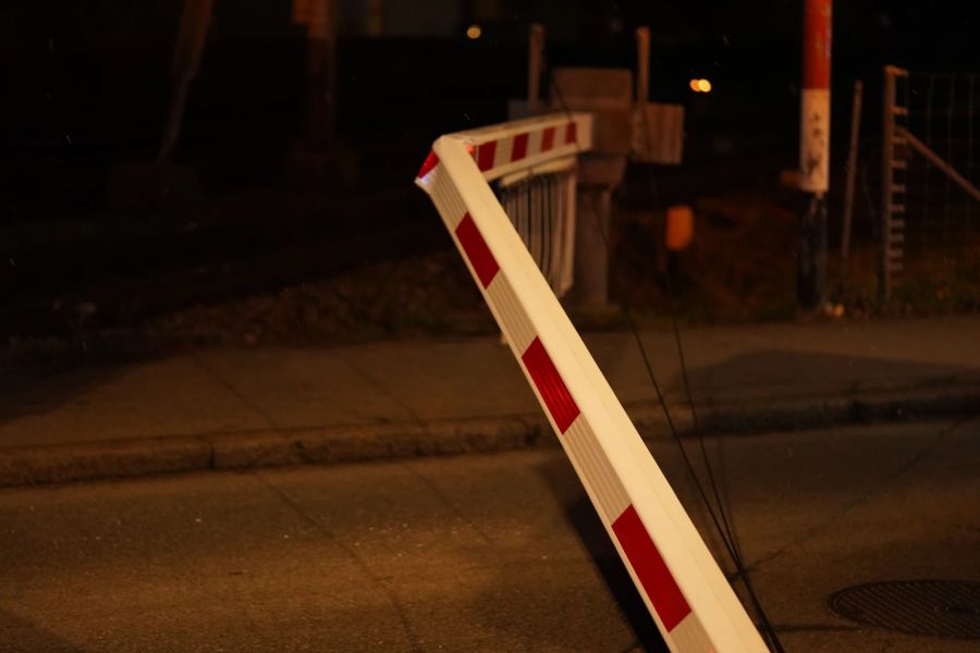 Ab 20.30 Uhr konnte der Verkehr wieder ungehindert passieren.