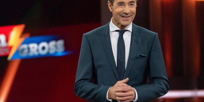 «Klein gegen Gross - Das unglaubliche Duell»: Kai Pflaume moderiert die Show. «Klein gegen Gross - Das unglaubliche Duell»: Kai Pflaume moderiert die Show.