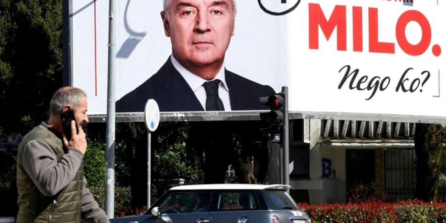 Wahlplakat von Montenegros Präsident Milo Djukanovic