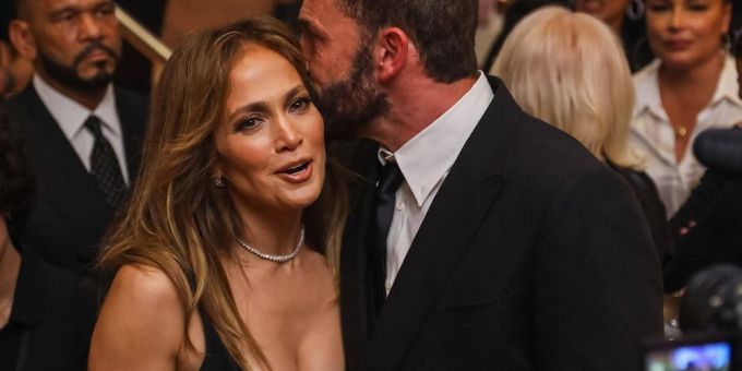Jennifer Lopez und Ben Affleck auf einer Veranstaltung. jennifer lopez