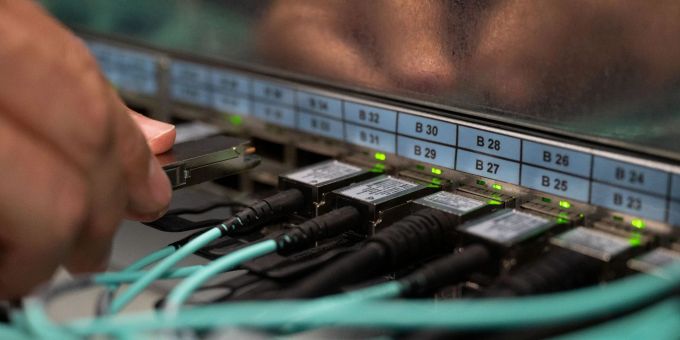 Ende 2021, kurz nach der Bundestagswahl, glaubten noch 82 Prozent der Entscheidungsträger an einen Digitalisierungsschub durch die Ampel-Regierung. Ende 2021, kurz nach der Bundestagswahl, glaubten noch 82 Prozent der Entscheidungsträger an einen Digitalisierungsschub durch die Ampel-Regierung.