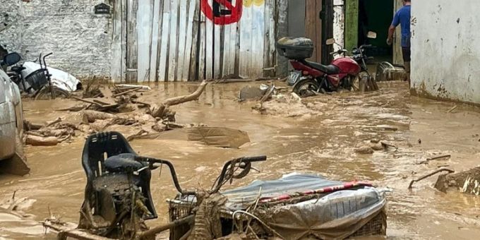 Schäden nach sintflutartigen Regenfällen in São Sebastião Schäden nach sintflutartigen Regenfällen in São Sebastião
