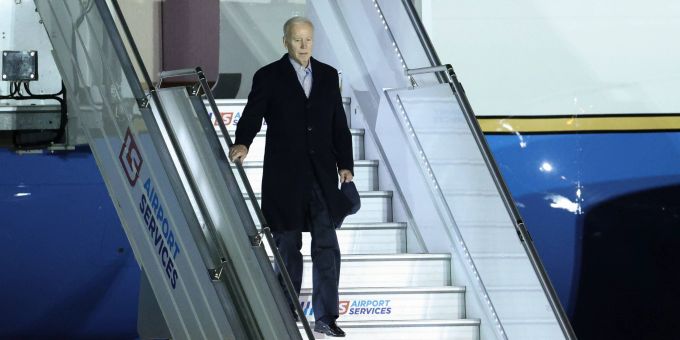 Angst vor Angriff - Biden kündete seinen Ukraine-Besuch bei Putin an