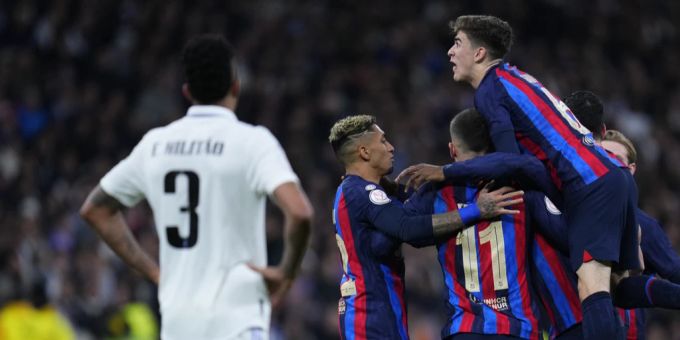 Der FC Barcelona gewinnt im Cup-Halbfinal das Hinspiel gegen Real Madrid. FC Barcelona