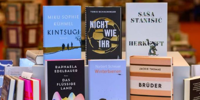 Deutscher Buchpreis Veröffentlicht Longlist Mit 20 Kandidaten