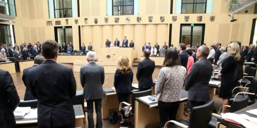 Bundesrat gedenkt der Opfer des Anschlags von Halle