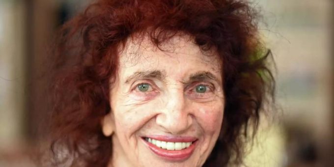 Peggy Parnass wird nach eigenen Angaben 92 Jahre alt. Foto: Henning Kaiser/dpa Peggy Parnass wird nach eigenen Angaben 92 Jahre alt. Foto: Henning Kaiser/dpa