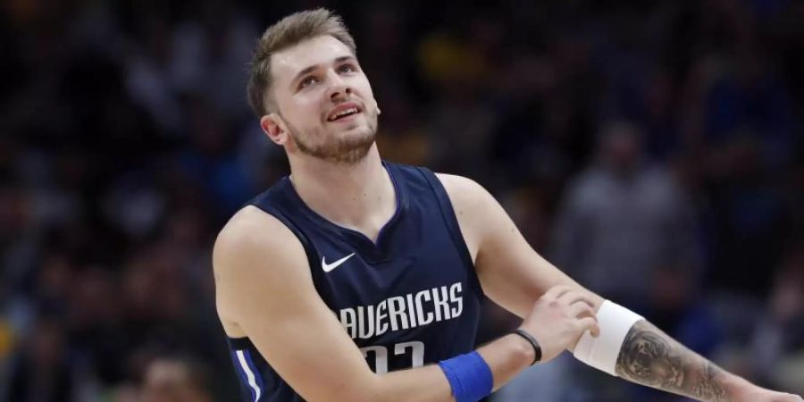 Dallas Mavericks Luka Doncic führte sein Team mit 26 Punkten und neun Assists zum Kantersieg gegen New Orleans. Foto: Tony Gutierrez/AP