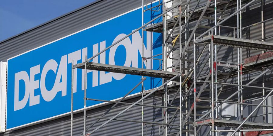 Noch zwei neue Standorte in Planung: Decathlon will bis Ende Jahr 850 Personen in der Schweiz beschäftigen. (Archivbild)