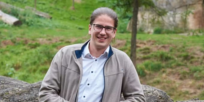 Dr. Severin Dressen Dr. Severin Dressen