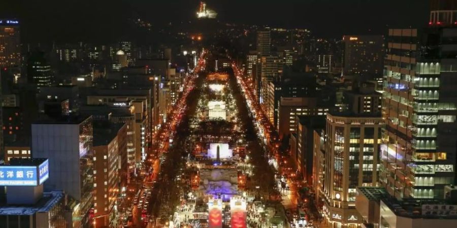 Im 800 Kilometer nördlich gelegenen Sapporo liegen die Tagestemperaturen im Hochsommer um fünf bis sechs Grad unter denen in Tokio. Foto: Kimimasa Mayama/epa/dpa