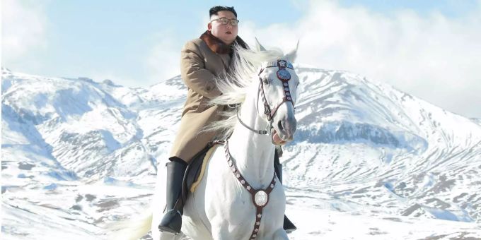 Kim Jong-Un auf dem höchsten Berg Nordkoreas. Nordkorea Kim Jong-un