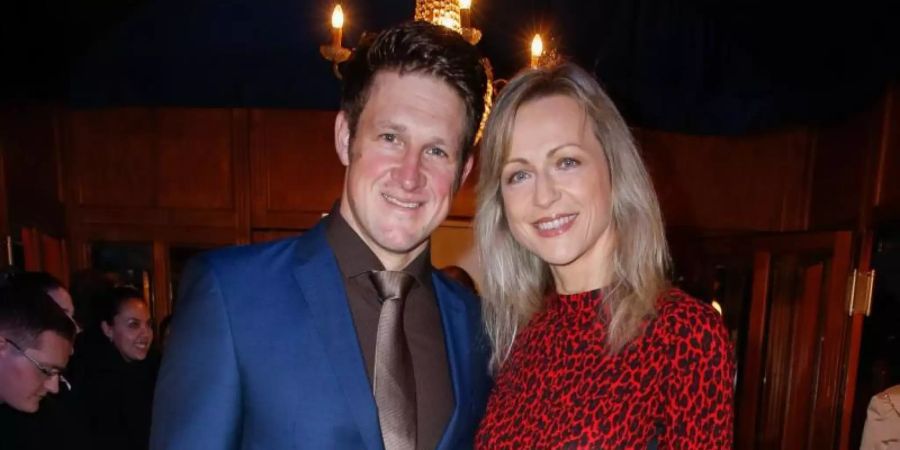 Matthias Steiner und seine Frau Inge Posmyk bei der Diabetes-Charity-Gala im Tipi am Kanzleramt. Foto: Gerald Matzka/dpa-Zentralbild/dpa