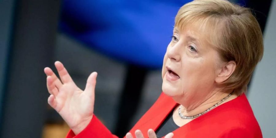 Bundeskanzlerin Angela Merkel spricht im Bundestag während der Generaldebatte zum Bundeshaushalt 2020. Foto: Kay Nietfeld/dpa