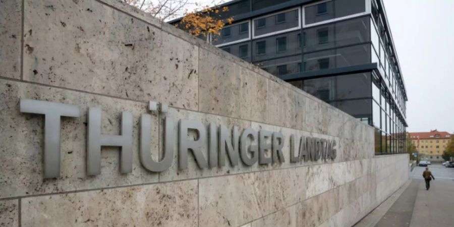 Schriftzug am Thüringer Landtag