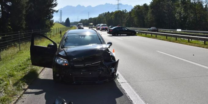 Auffahrunfall auf der Autobahn Auffahrunfall auf der Autobahn
