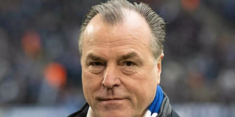 Aufsichtsratschef Clemens Tönnies könnte bald wieder voll durchstarten. Foto: Bernd Thissen/dpa