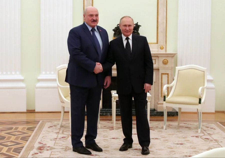 Der Präsident von Belarus könnte laut Experten in der Öffentlichkeit als der Mann angesehen werden, der den russischen Bürgerkrieg verhindert hat.