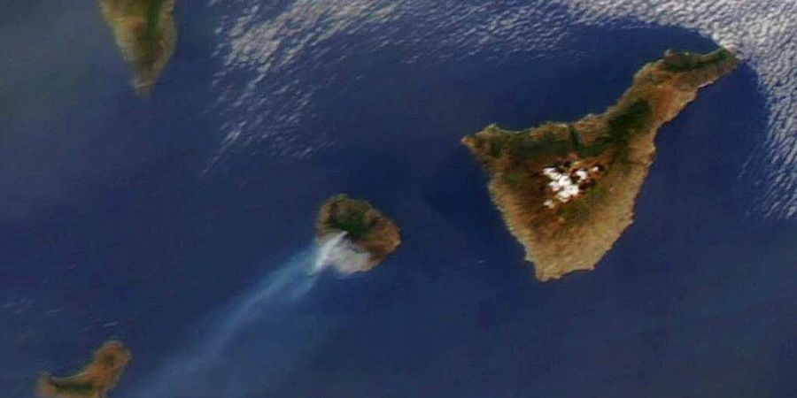 La Gomera (Mitte) ist eine der kleinsten Kanarischen Inseln. (Archivbild)